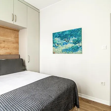 Fancy With Balcony And View In Sariyer * Istanboel