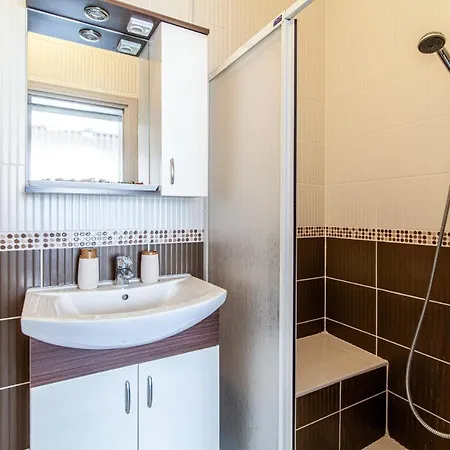 Fancy With Balcony And View In Sariyer 伊斯坦布尔